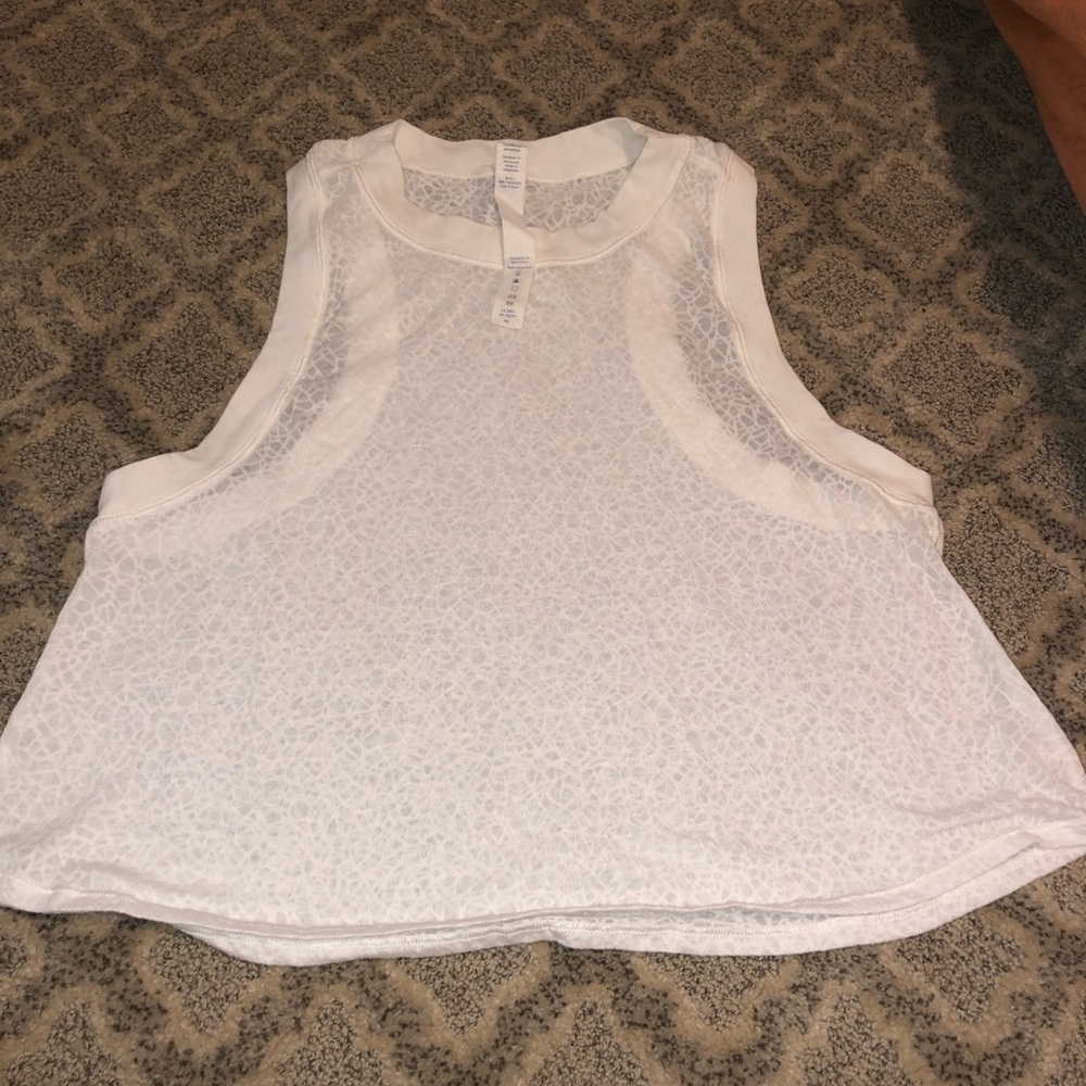 Lulu lemon athletic top! Super cute!